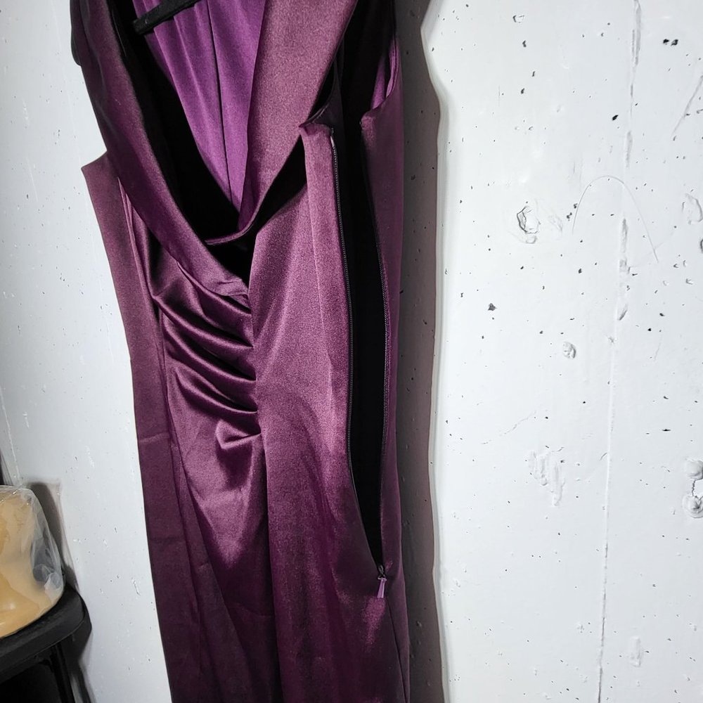 Evan Picone Women's Sleeveless Ruched Purple Dress Size 6 Office Career Date - Picture 3 of 9